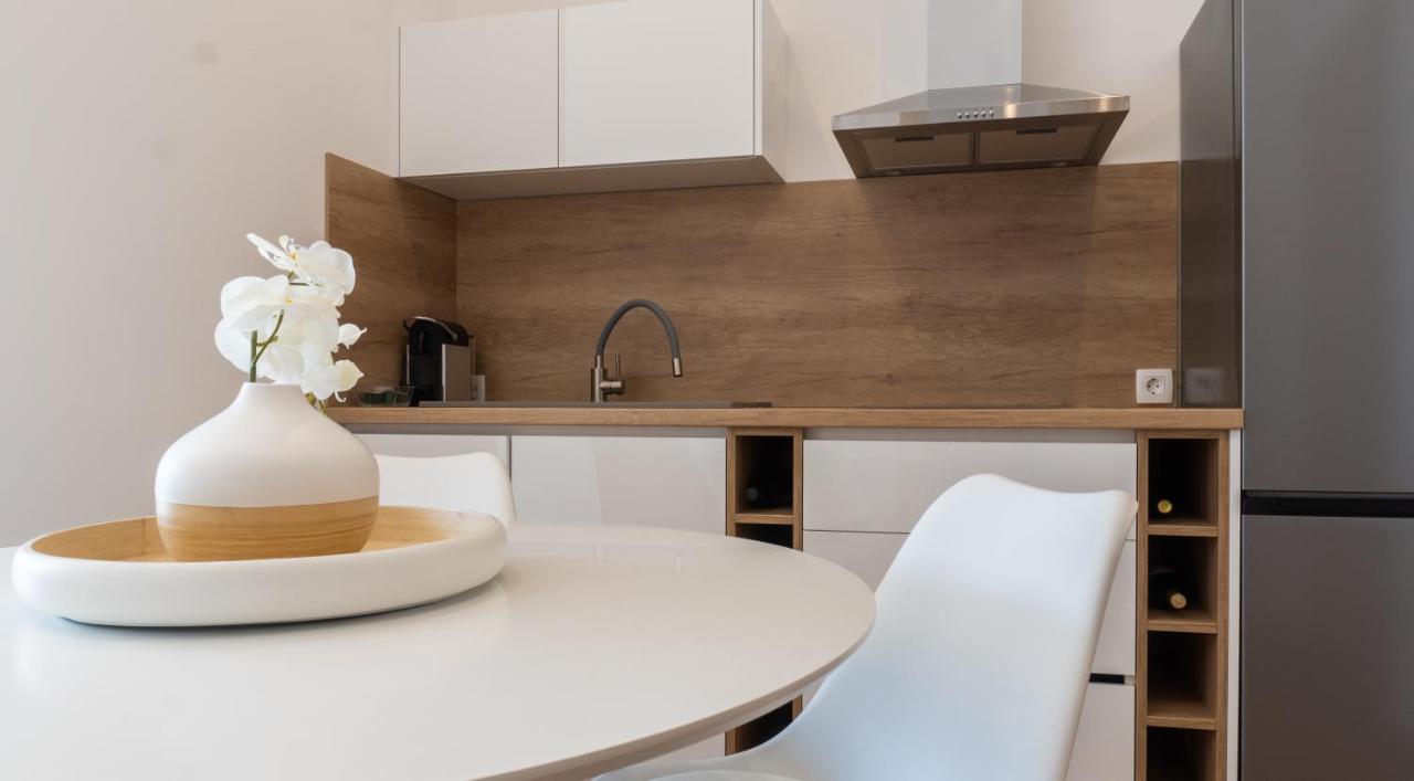 Sea And Mountain View Apartments Duće エクステリア 写真