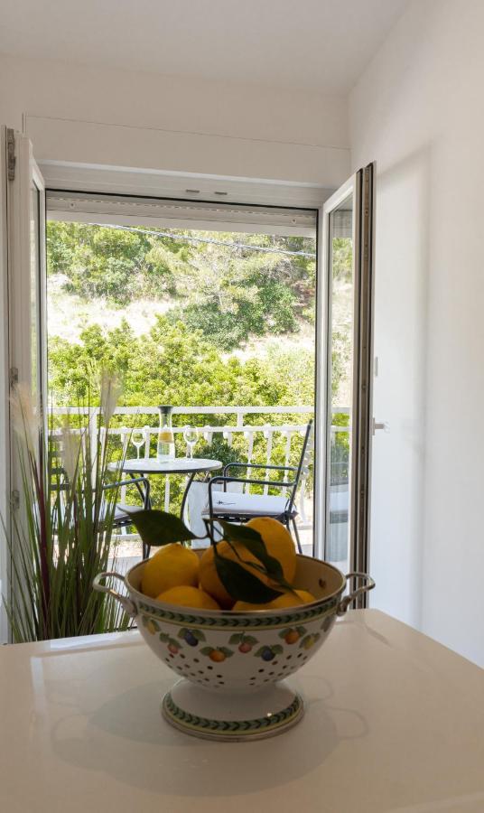 Sea And Mountain View Apartments Duće エクステリア 写真