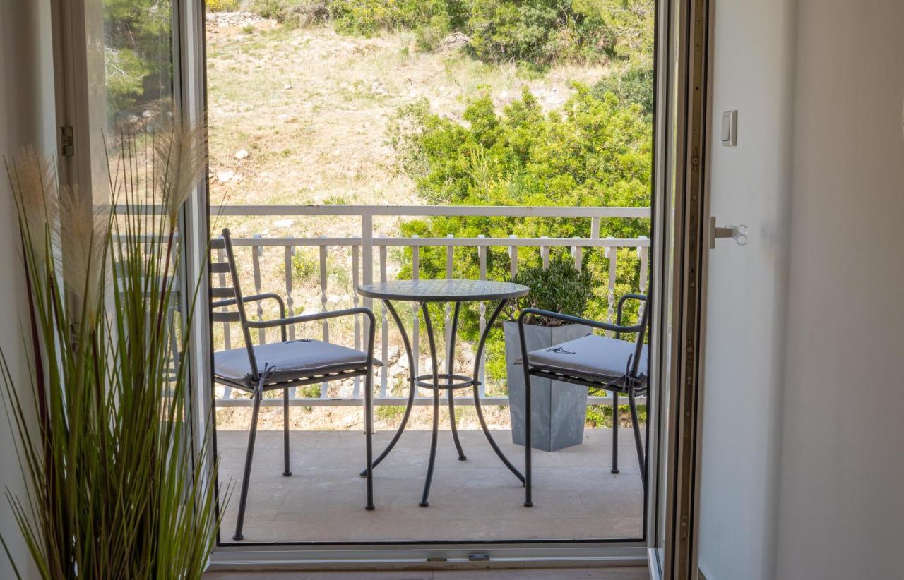 Sea And Mountain View Apartments Duće エクステリア 写真